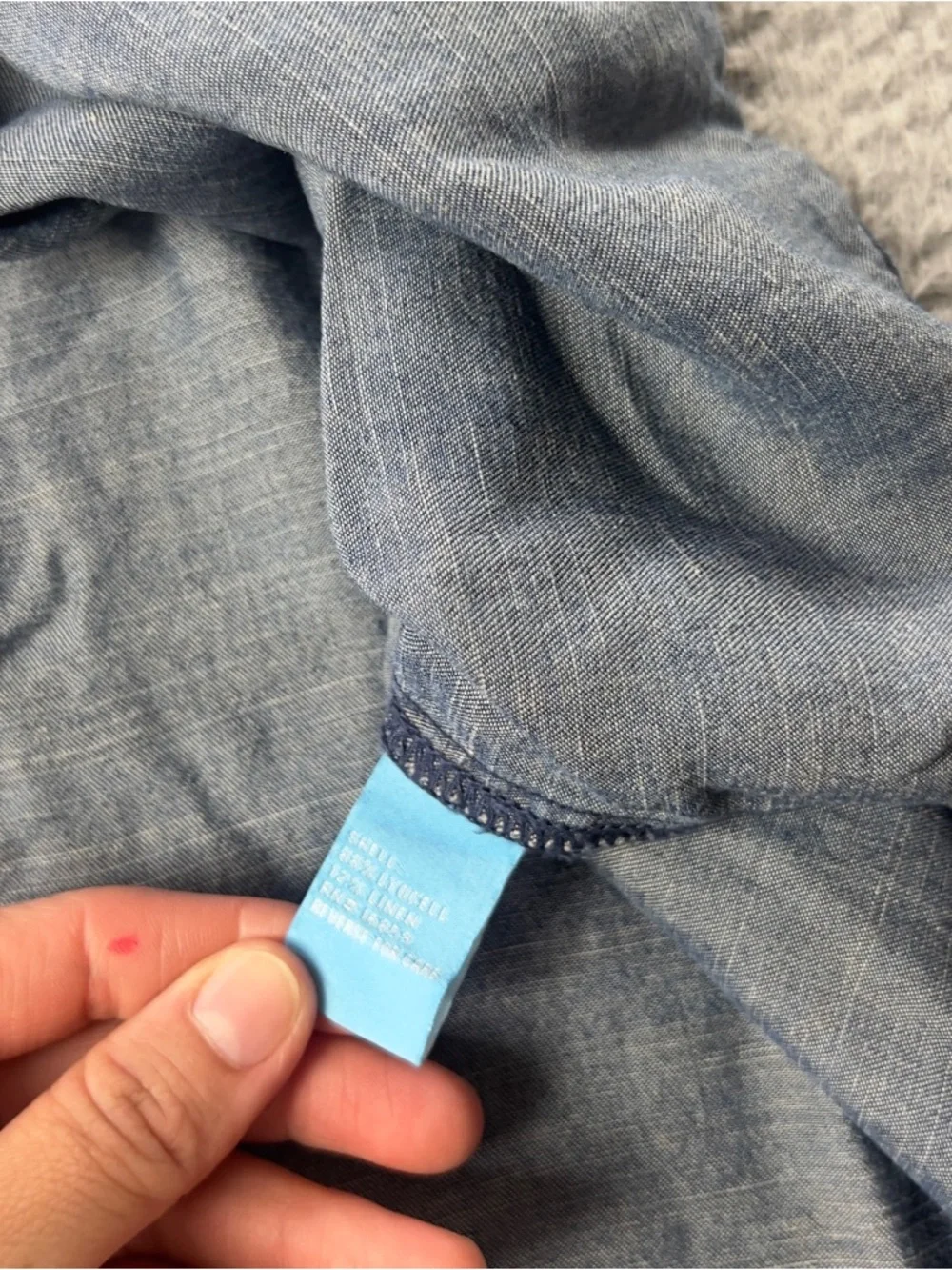 J McLaughlin Top Womens XS Blue Denim Button Linen Blend Sleeveless Preppy - Picture 5 of 6